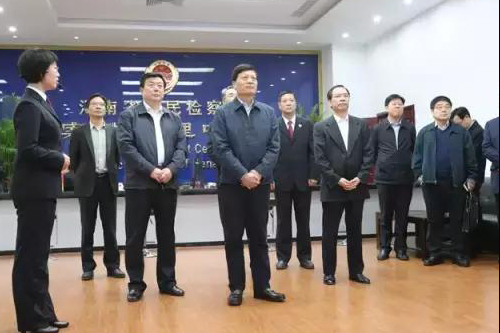 谢伏瞻：把准方向重点发力维护安全稳定